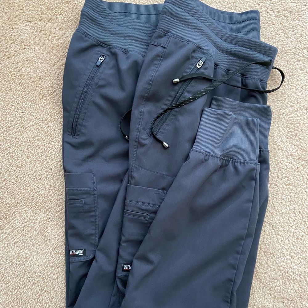 Greys Anatomy scrub pants- jogger style